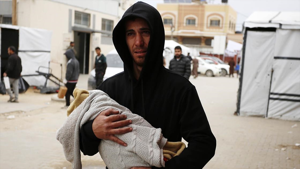 BM: Gazze’de kış mevsiminin başından bu yana 11 çocuk soğuktan donarak öldü