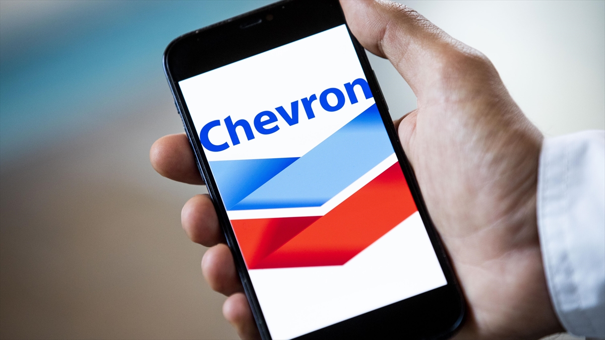 Chevron ve ExxonMobil’in karları geçen yıl azaldı
