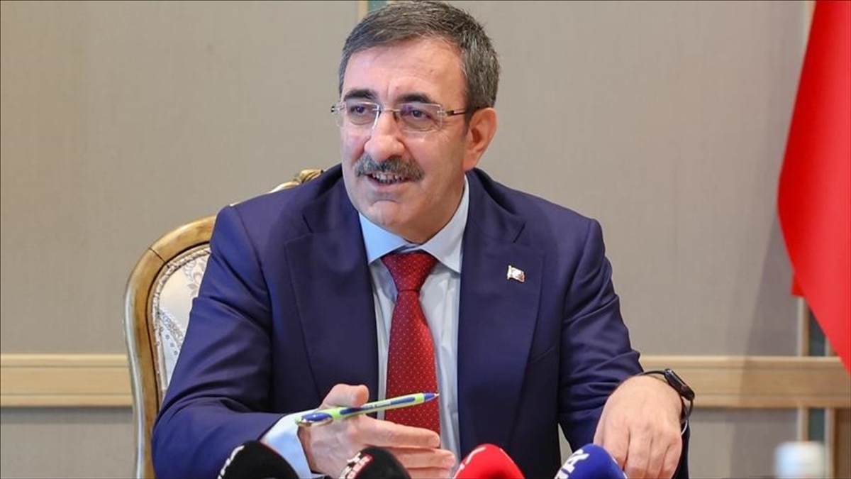 Cumhurbaşkanı Yardımcısı Yılmaz: Attığımız yapısal adımlar sayesinde iş gücü piyasamızda güçlü görünüm sürmektedir Cumhurbaşkanı Yardımcısı Yılmaz: Attığımız yapısal adımlar sayesinde iş gücü piyasamızda güçlü görünüm sürmektedir