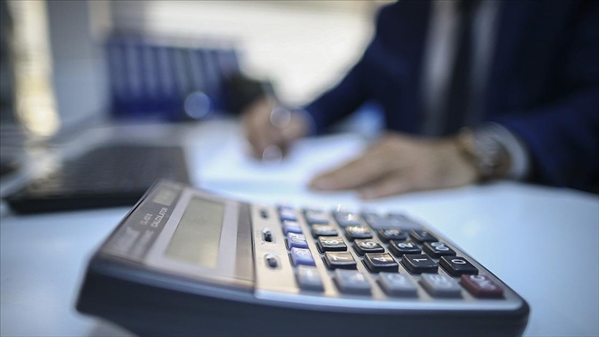 Ekonomide 3 yılda 6 yapısal reform tedbirinin uygulanması hedefleniyor Ekonomide 3 yılda 6 yapısal reform tedbirinin uygulanması hedefleniyor