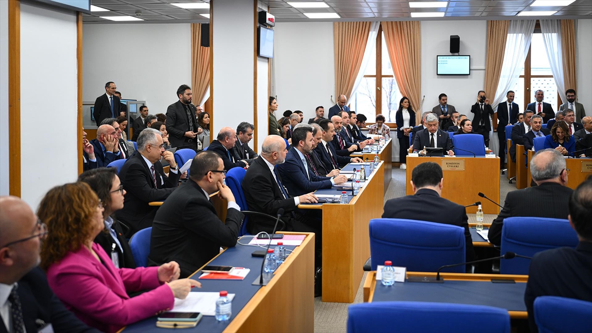 En düşük emekli aylığının artırılmasını da içeren kanun teklifi, TBMM Plan ve Bütçe Komisyonu’nda