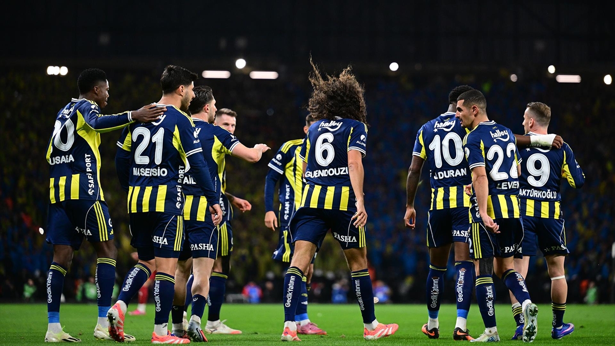 Fenerbahçe, UEFA Avrupa Ligi’nde FCSB’ye konuk olacak