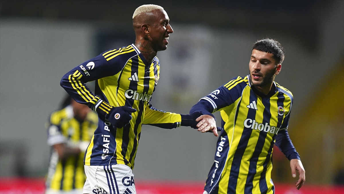 Fenerbahçe, Ziraat Türkiye Kupası’nda 3 puanla tanıştı Fenerbahçe, Ziraat Türkiye Kupası’nda 3 puanla tanıştı