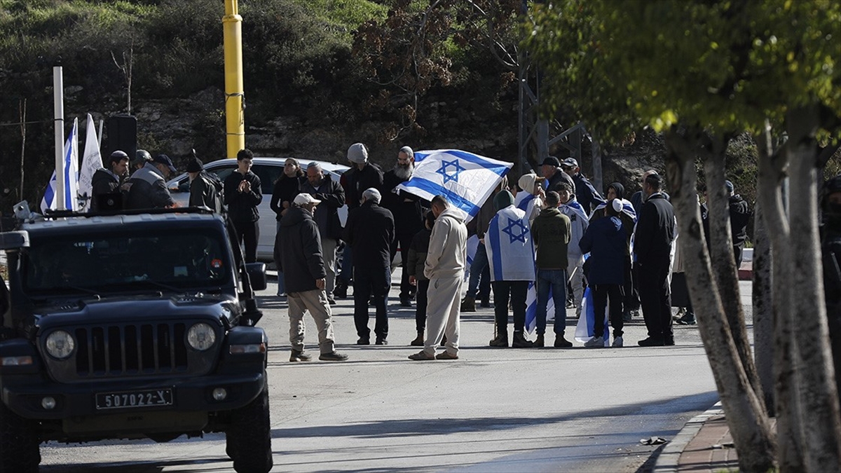 Filistin topraklarını gasbeden İsraillilerin Batı Şeria’daki şiddeti 2025’te yüzde 25 arttı