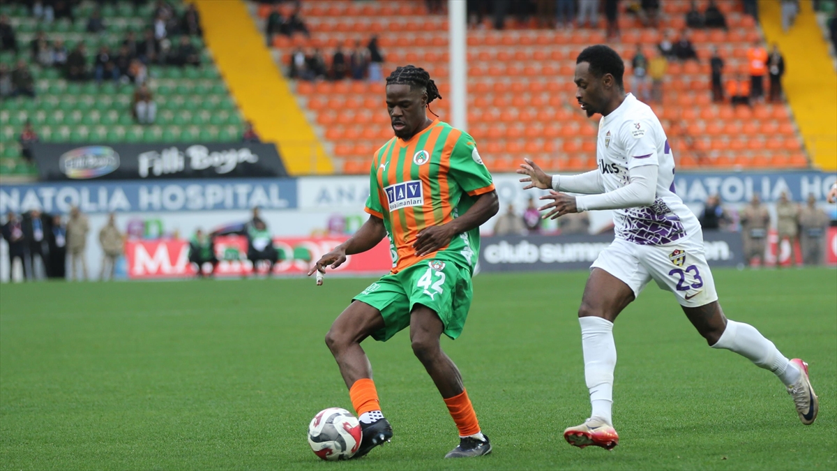 İkas Eyüpspor, Corendon Alanyaspor’u 3-1 mağlup etti