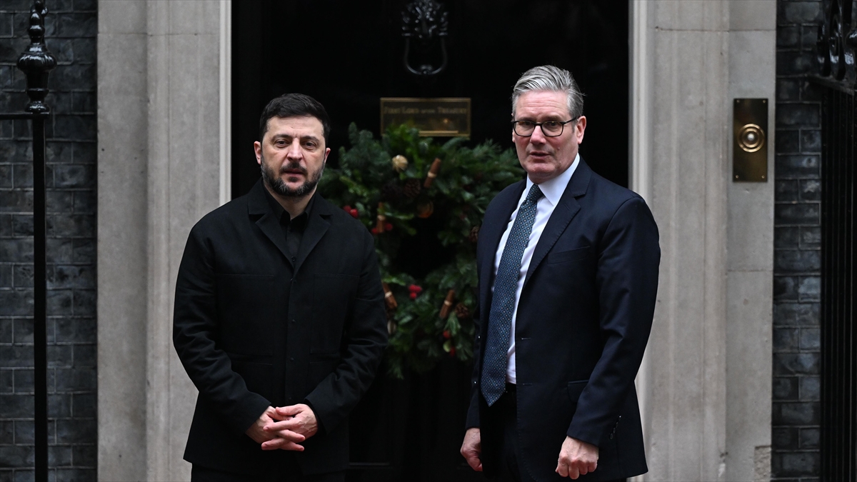 İngiltere Başbakanı Starmer, Ukrayna Devlet Başkanı Zelenskiy ile telefonda görüştü İngiltere Başbakanı Starmer, Ukrayna Devlet Başkanı Zelenskiy ile telefonda görüştü