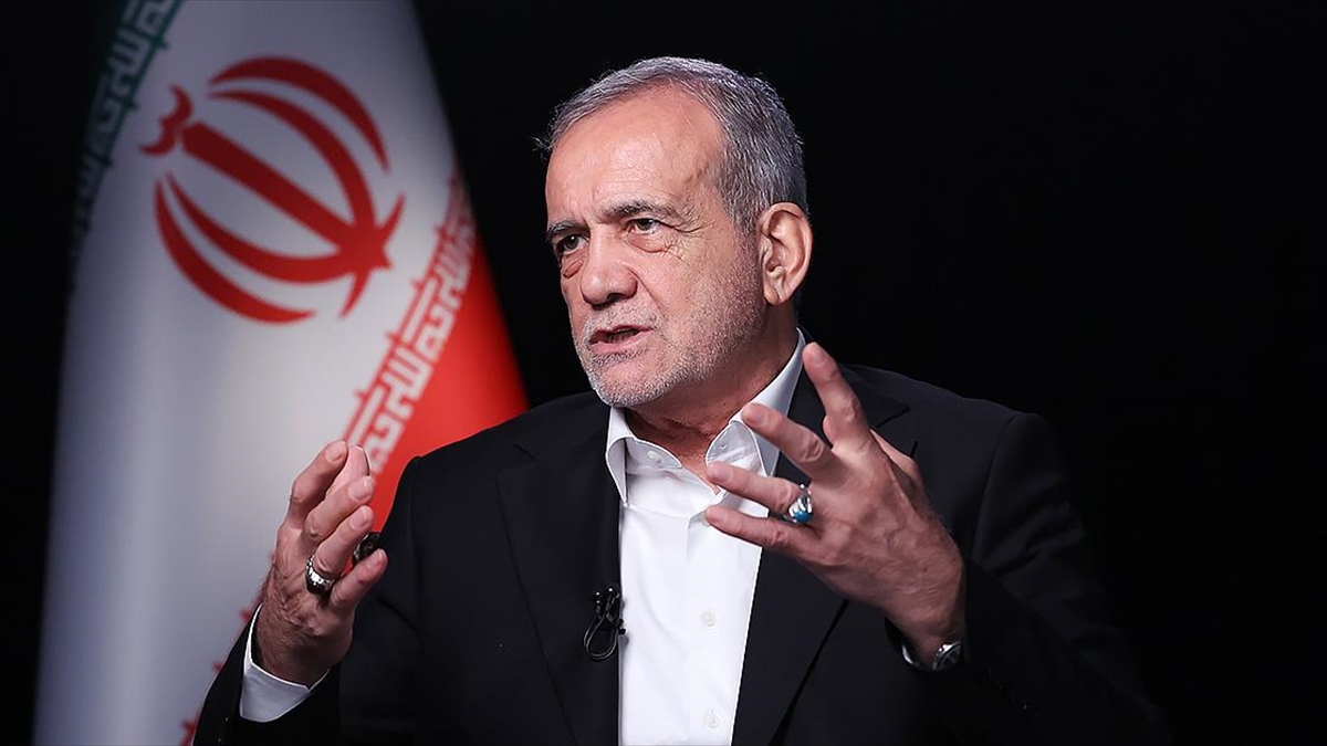 İran Cumhurbaşkanı Pezeşkiyan: Halka karşı davranış biçimimizi değiştirmemiz gerekiyor