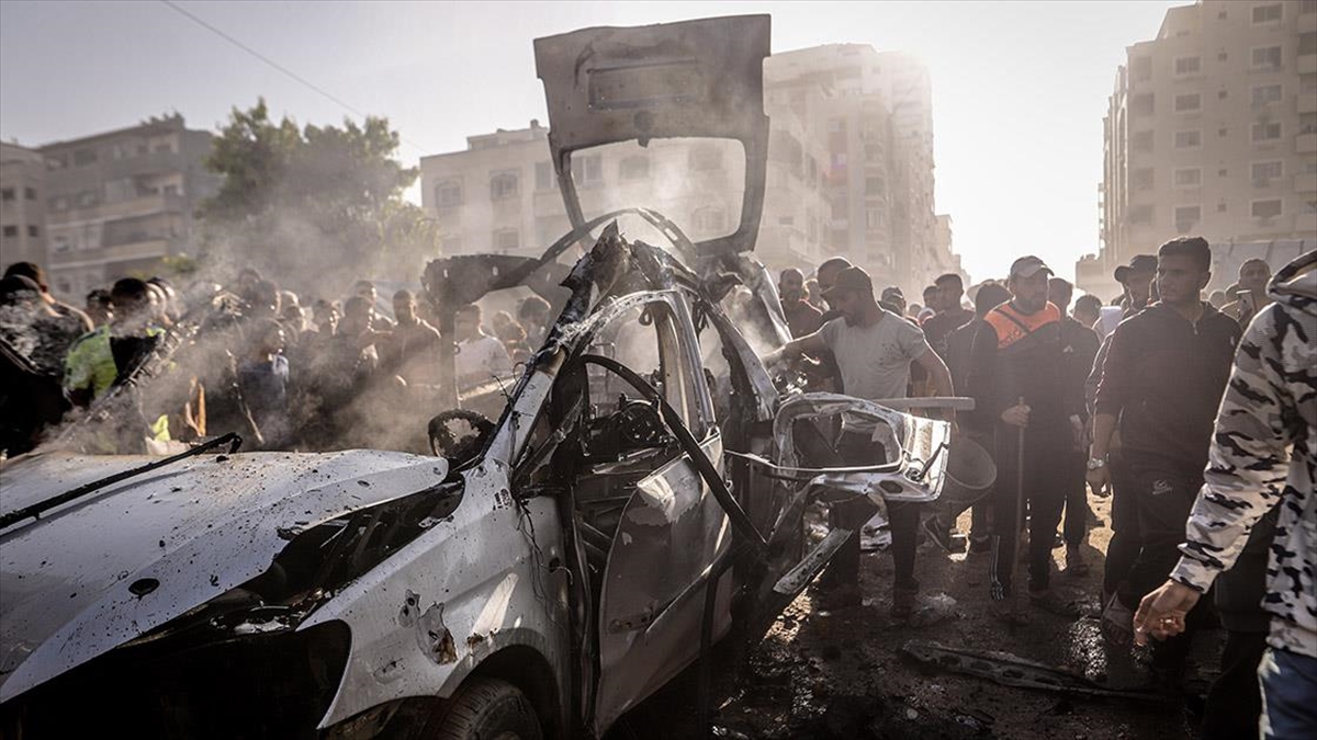 İsrail ordusu Gazze’nin doğusunu bombaladı, kuzeyde yıkım yaptı