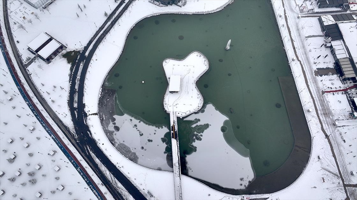 Kayseri’de kar ve sis manzaraları dronla görüntülendi