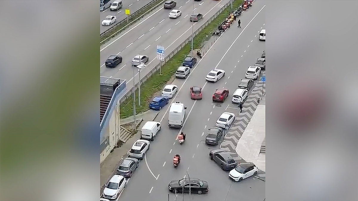 Maltepe’de trafik güvenliğini tehlikeye düşüren sürücüye para cezası