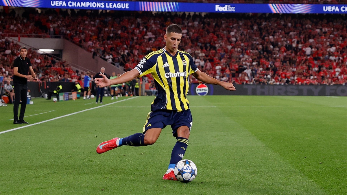 Mert Müldür, Fenerbahçe formasıyla “100. maçına” çıkacak Mert Müldür, Fenerbahçe formasıyla “100. maçına” çıkacak