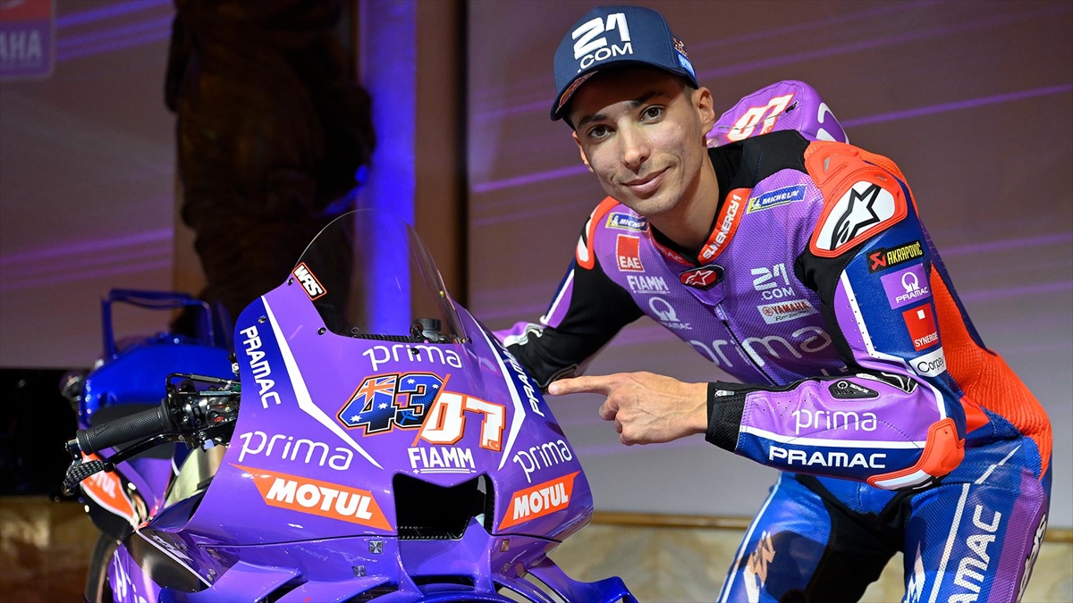 Milli motosikletçi Toprak Razgatlıoğlu’ndan Malezya’da “MotoGP” testi Milli motosikletçi Toprak Razgatlıoğlu’ndan Malezya’da “MotoGP” testi