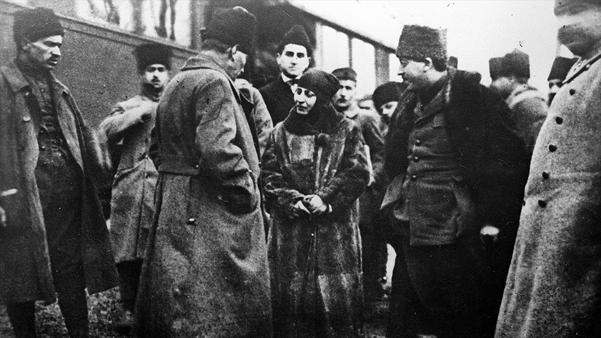 Milli Mücadele’nin öncü aydını ve AA’nın isim annesi: Halide Edip Adıvar Milli Mücadele’nin öncü aydını ve AA’nın isim annesi: Halide Edip Adıvar