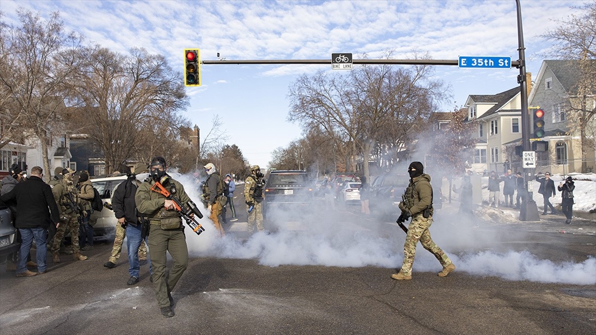 Minnesota, ICE yetkililerinin konuşlandırılmasını durdurmak için Trump yönetimine dava açtı Minnesota, ICE yetkililerinin konuşlandırılmasını durdurmak için Trump yönetimine dava açtı
