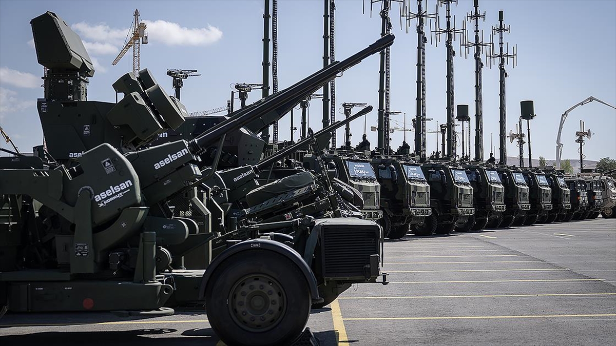 Savunma hisseleri, jeopolitik riskler ve ABD’deki bütçe artışı sinyalleriyle prim yaptı