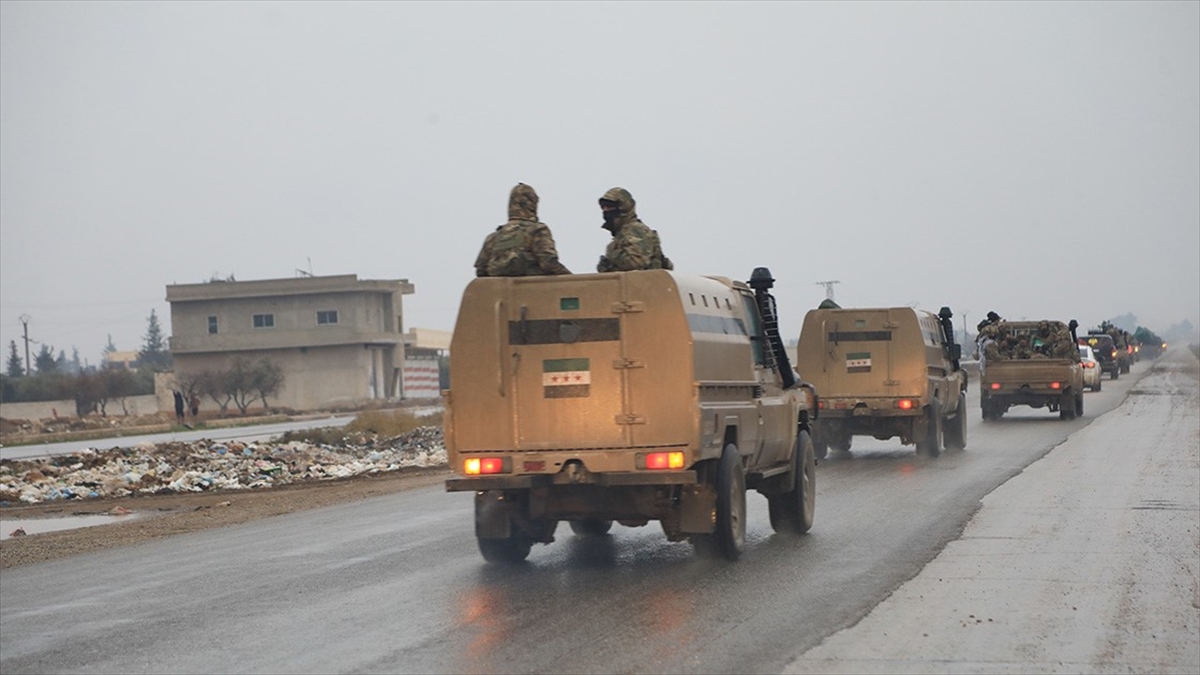 Suriye ordusu, Münbiç’in güneybatısındaki Tişrin Barajı’na yöneldi