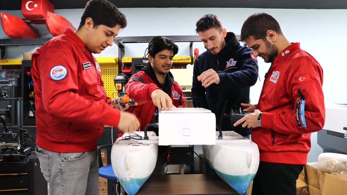 TEKNOFEST’te ikinci olan öğrenciler, yeni yarışlarda zirve için çalışıyor