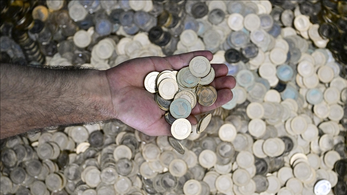 Türkiye’de geçen yıl 1,3 milyar liralık madeni para cebe girdi
