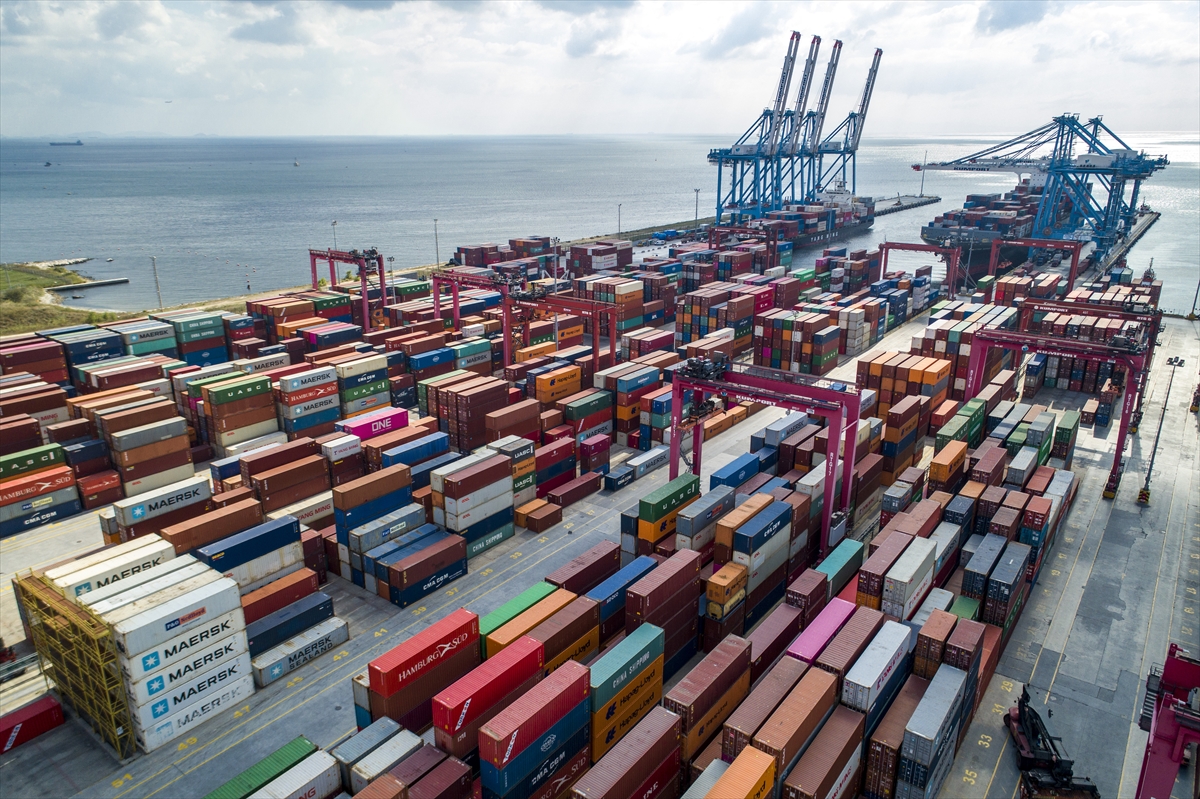 Türkiye’nin ihracatı 2025’te 273 milyar 361 milyon dolar oldu Türkiye’nin ihracatı 2025’te 273 milyar 361 milyon dolar oldu