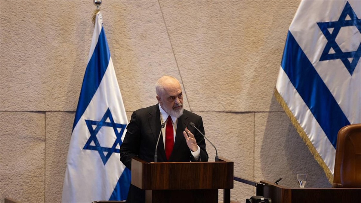 Uzmanlara göre, Arnavutluk Başbakanı Edi Rama’nın İsrail meclisindeki konuşması “tek taraflı” Uzmanlara göre, Arnavutluk Başbakanı Edi Rama’nın İsrail meclisindeki konuşması “tek taraflı”