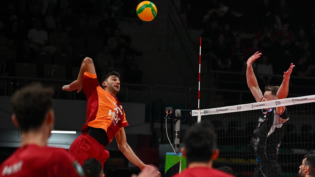 Voleybol CEV Erkekler Şampiyonlar Ligi’nde Türk derbisi
