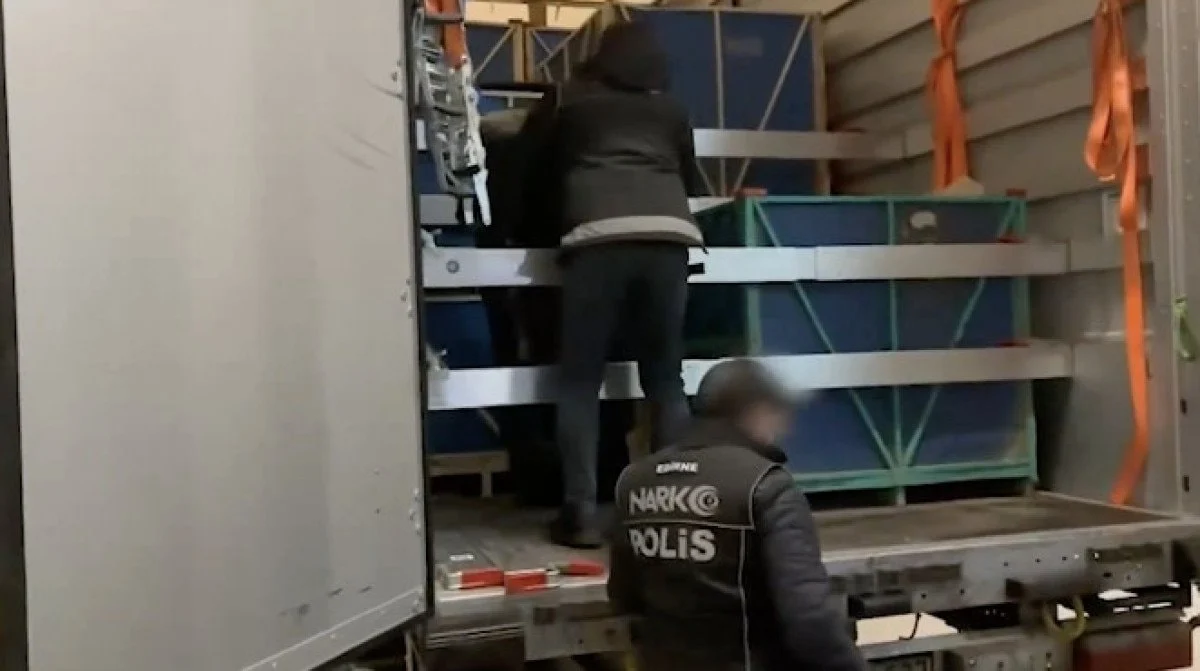 Edirne’de 240 kilogram uyuşturucu madde ele geçirildi…