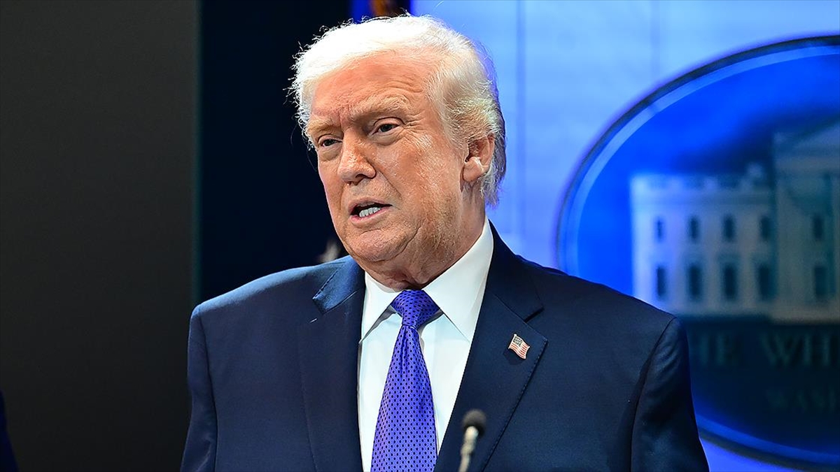 ABD Başkanı Trump, küresel tarife oranını yüzde 10’dan yüzde 15’e çıkaracağını açıkladı ABD Başkanı Trump, küresel tarife oranını yüzde 10’dan yüzde 15’e çıkaracağını açıkladı