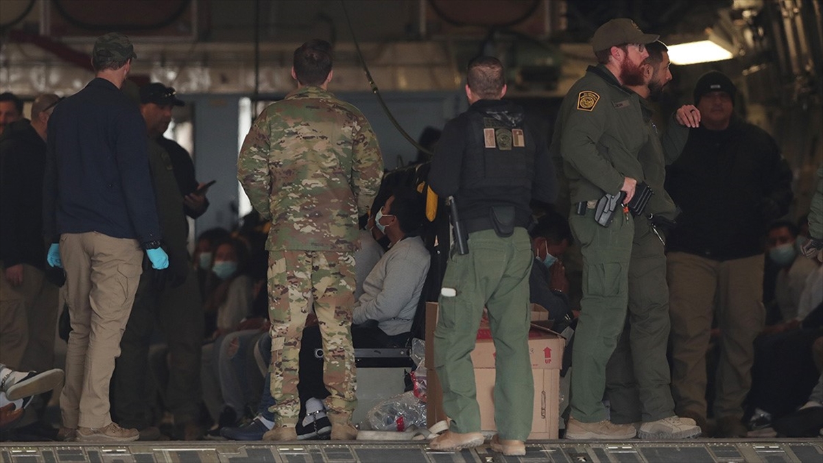 ABD’de yargıç, Trump yönetiminin üçüncü ülkelere sınır dışı etme politikasını “yasa dışı” buldu