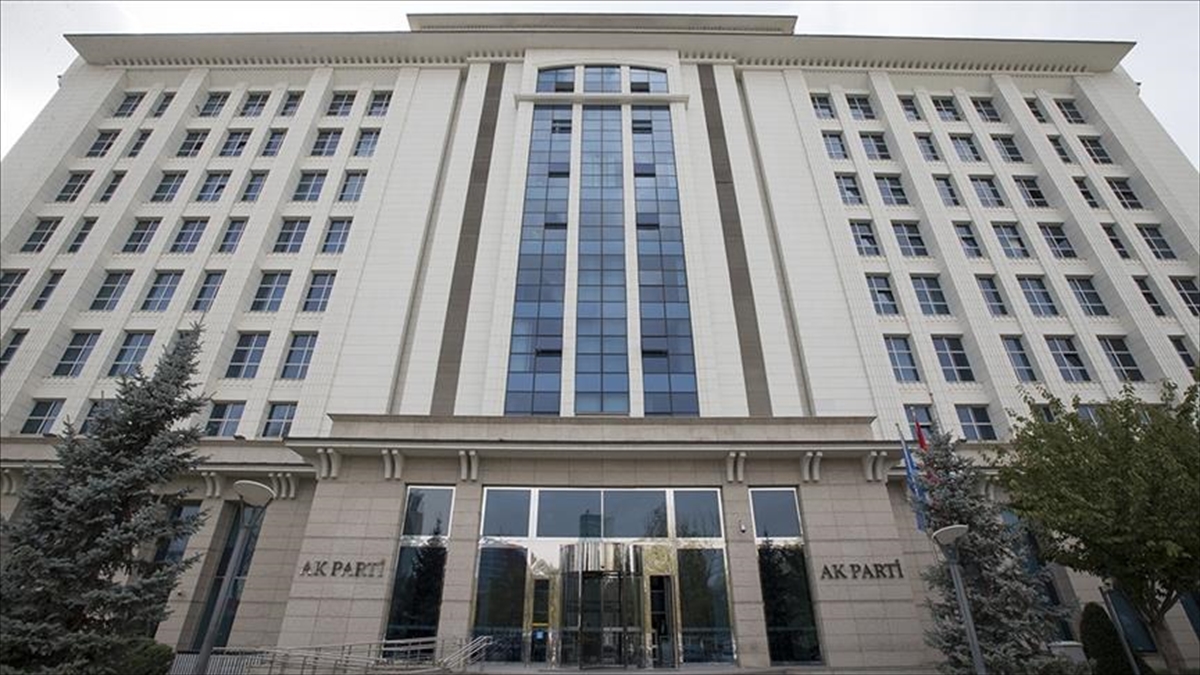 AK Parti, ramazan boyunca 81 ilde vatandaşlarla iftar sofralarında buluşacak