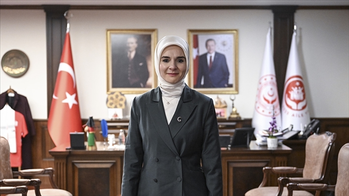 Bakan Göktaş’tan çocuklara yönelik “sosyal medya düzenlemesi” paylaşımı