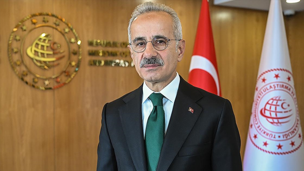 Bakan Uraloğlu, Libya askeri heyetini taşırken düşen uçağın karakutu incelemesine ilişkin bilgi verdi