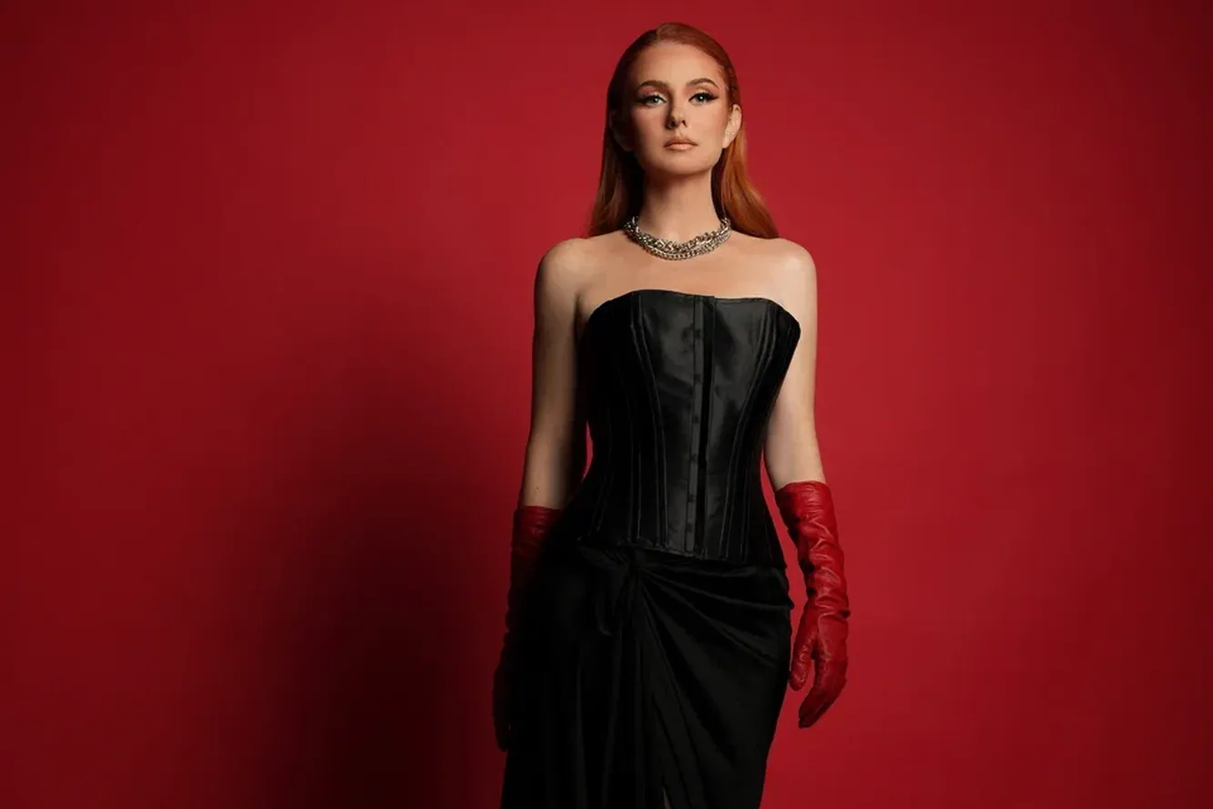 Lena Katina geri döndü: yeni bir görünüm, yeni bir ses ve Takipçileri ona “Anne” diyor. Lena Katina geri döndü: yeni bir görünüm, yeni bir ses ve Takipçileri ona “Anne” diyor.