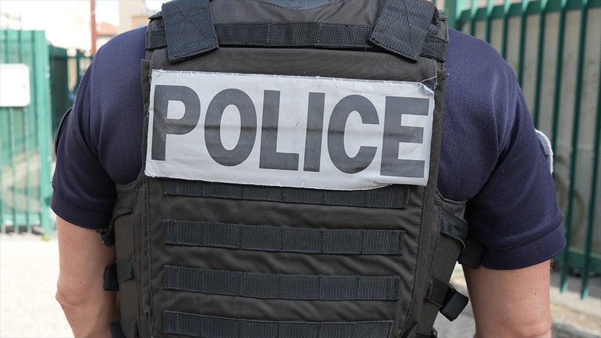 Epstein belgelerinde adı geçen eski Fransız Bakanın başkanlık ettiği enstitüde polis araması Epstein belgelerinde adı geçen eski Fransız Bakanın başkanlık ettiği enstitüde polis araması