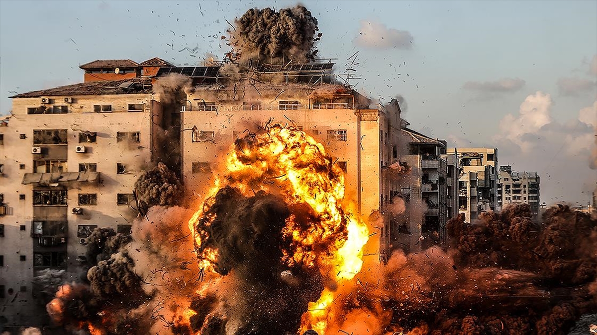 İsrail ordusu, ateşkese rağmen Gazze’nin kuzeyini bombaladı