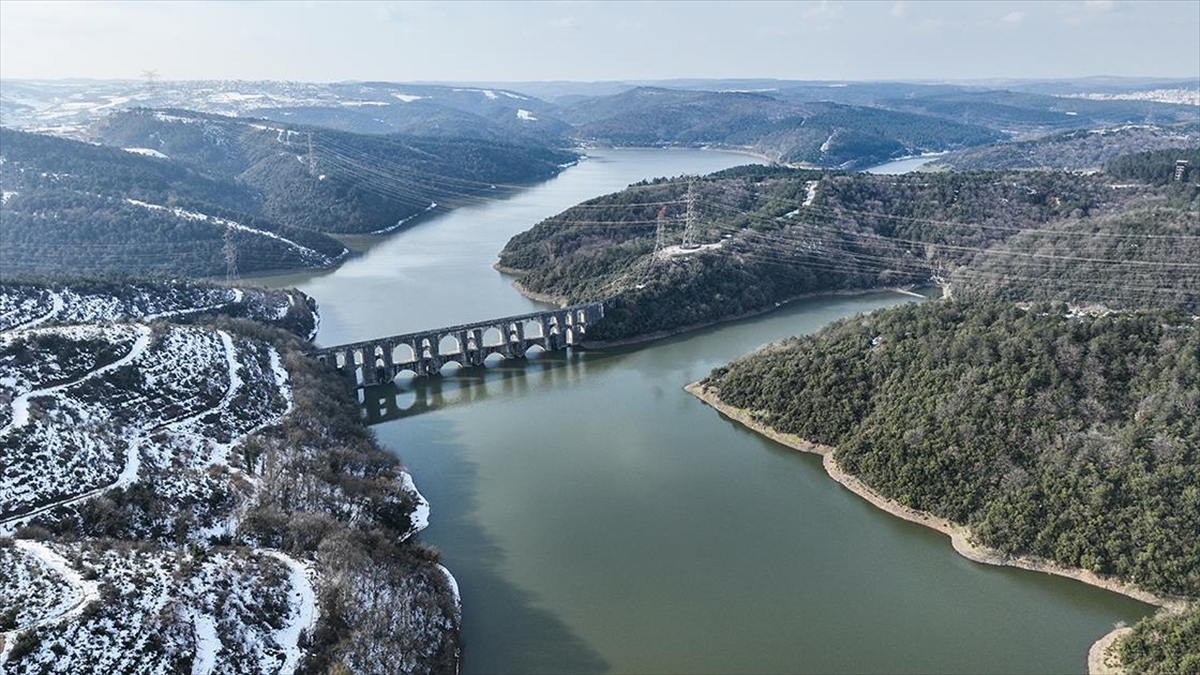 İstanbul’a su sağlayan barajların doluluk oranı yüzde 40 seviyesinin üzerine yükseldi İstanbul’a su sağlayan barajların doluluk oranı yüzde 40 seviyesinin üzerine yükseldi