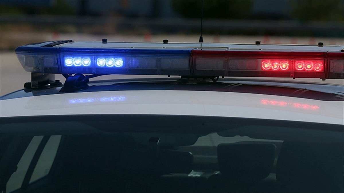 İstanbul’daki uyuşturucu soruşturmasında 17 şüpheli gözaltına alındı İstanbul’daki uyuşturucu soruşturmasında 17 şüpheli gözaltına alındı