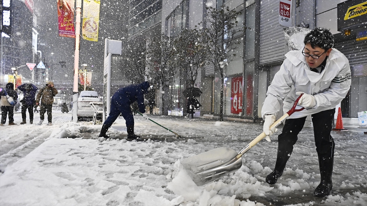Japonya’da şiddetli kış şartlarından kaynaklanan can kayıplarının sayısı 46’ya yükseldi