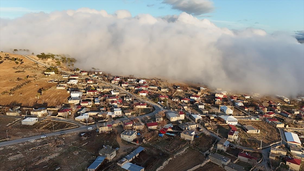 Mersin’de sis bulutu dronla görüntülendi