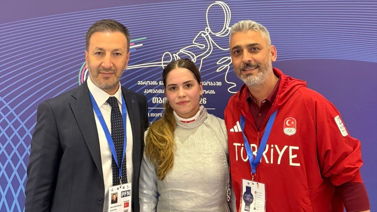 Milli eskrimci Alara Atmaca’dan Avrupa Yıldızlar Şampiyonası’nda altın madalya Milli eskrimci Alara Atmaca’dan Avrupa Yıldızlar Şampiyonası’nda altın madalya