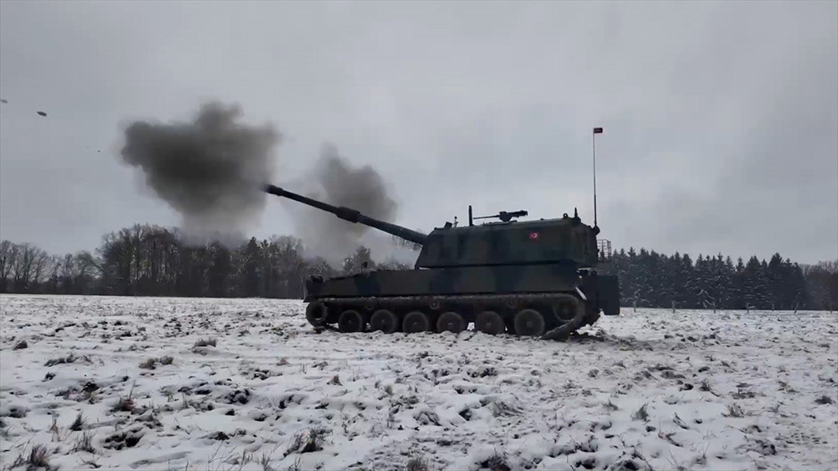 MSB’den Almanya’da düzenlenen Steadfast Dart-26 Tatbikatı’ndaki topçu atışlarına ilişkin paylaşım