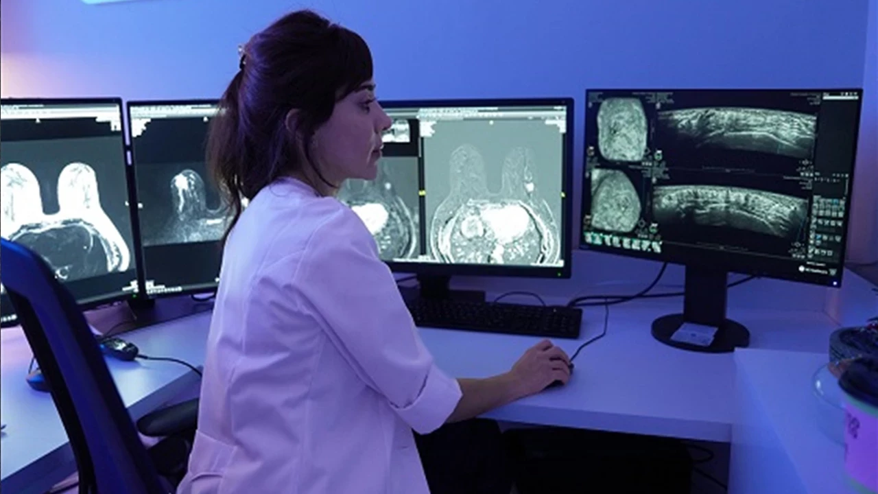 ‘Otomatik Meme Ultrasonu’ kanserde erken teşhis oranını artırıyor…