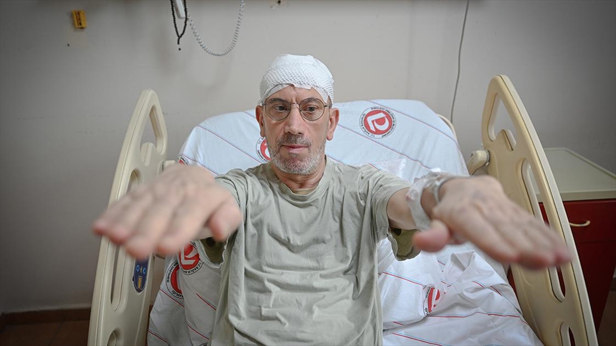 Parkinsonla 10 yıllık mücadelede “beyin pili” umut oldu Parkinsonla 10 yıllık mücadelede “beyin pili” umut oldu