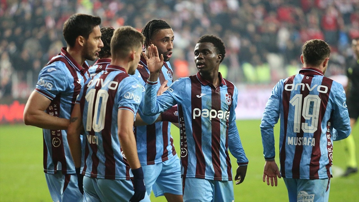 Trabzonspor son 11 maçta 19 gol yedi Trabzonspor son 11 maçta 19 gol yedi