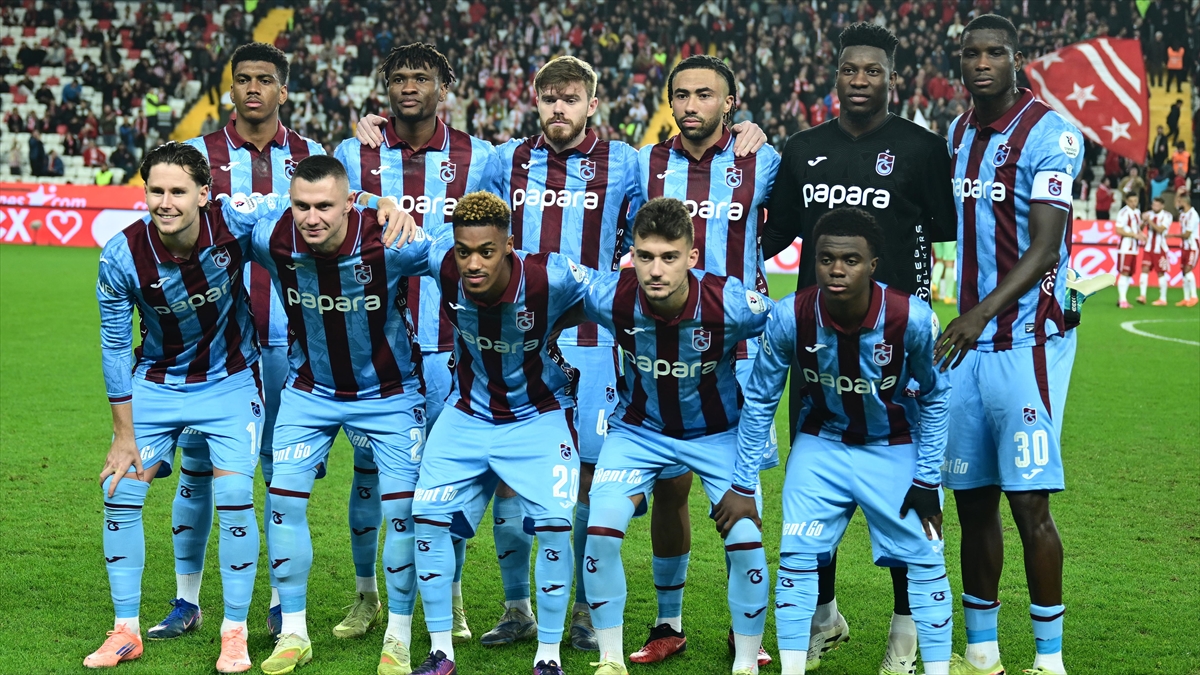 Trabzonspor’da 20 haftada 8 futbolcu sahaya kaptan olarak çıktı