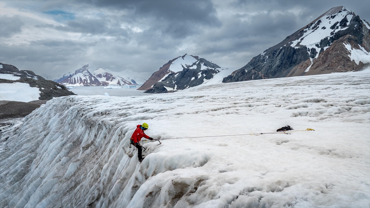 Türk bilim insanlarından Antarktika’da iklim değişikliğine farkındalık vurgusu Türk bilim insanlarından Antarktika’da iklim değişikliğine farkındalık vurgusu