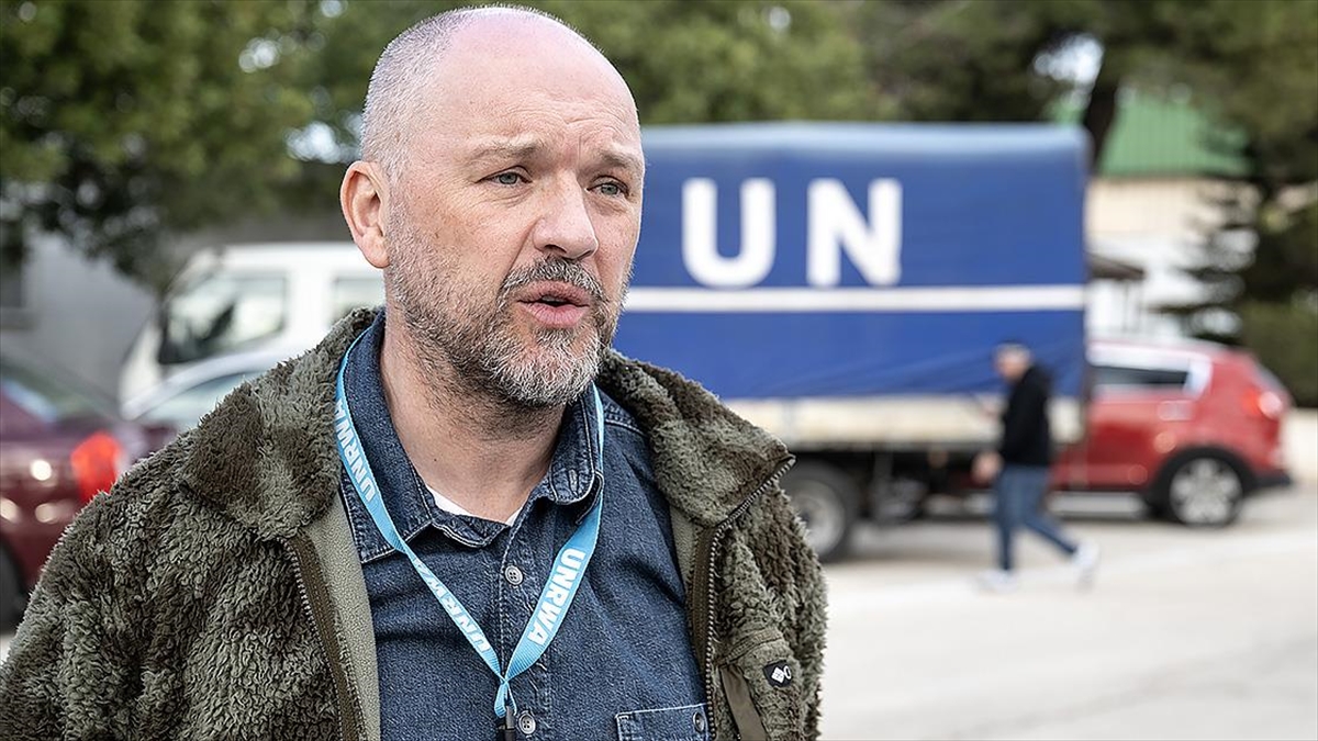 UNRWA Sözcüsü Fowler’dan Refah Sınır Kapısı’ndan insani yardım girişine izin verilmesi çağrısı UNRWA Sözcüsü Fowler’dan Refah Sınır Kapısı’ndan insani yardım girişine izin verilmesi çağrısı