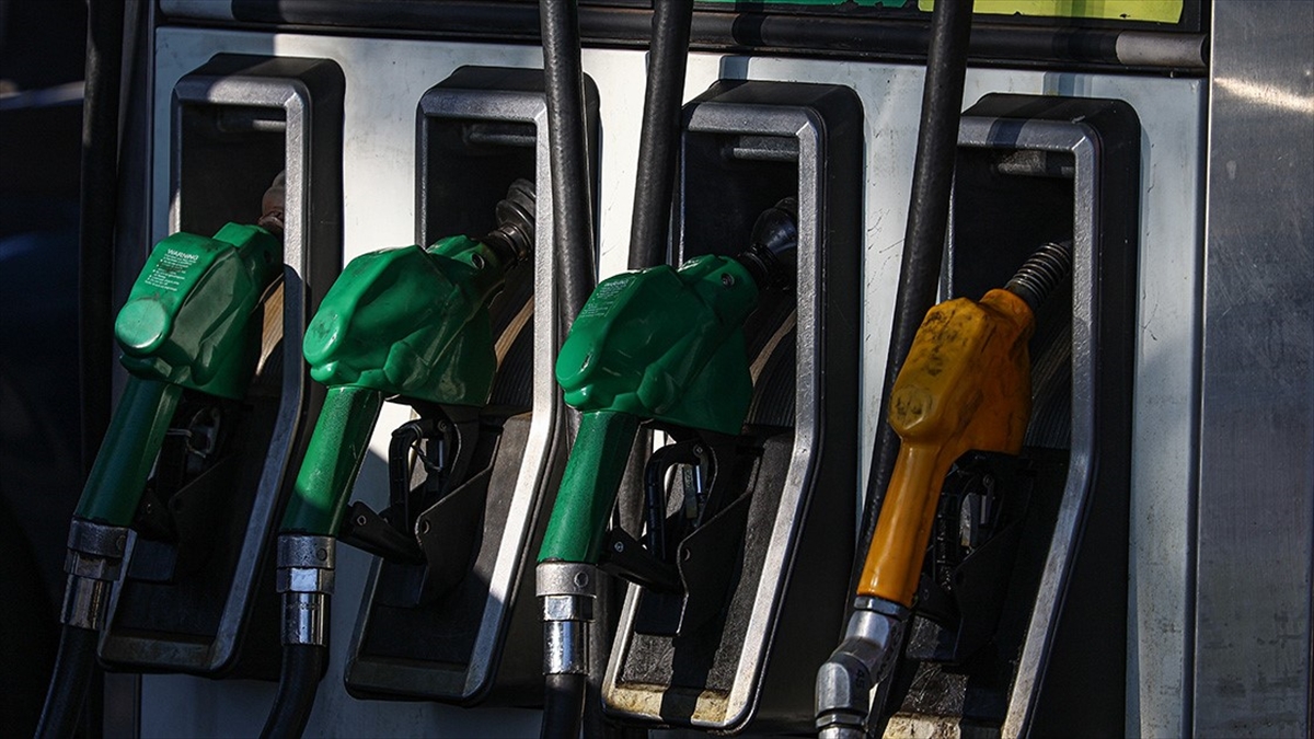 AB, fosil yakıt fiyatlarındaki dalgalanmaya karşı önlem alınmasını istiyor AB, fosil yakıt fiyatlarındaki dalgalanmaya karşı önlem alınmasını istiyor