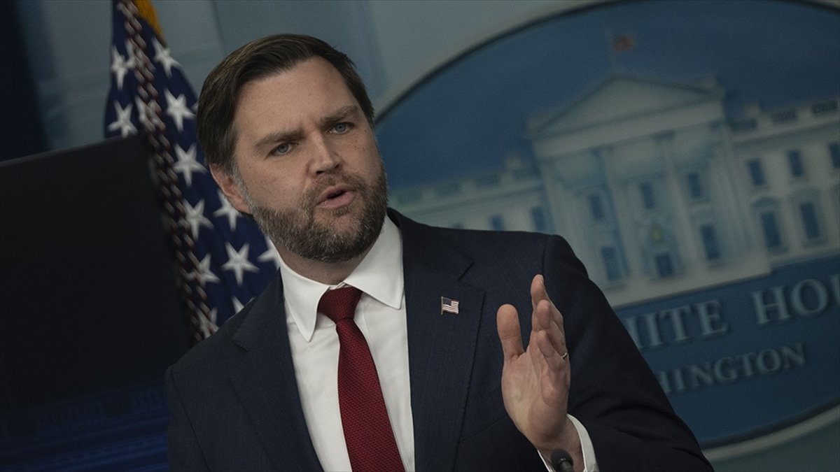 ABD Başkan Yardımcısı Vance’in İran’a yönelik saldırılar konusunda sessiz kalması dikkati çekiyor