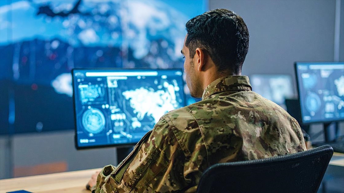 ABD ve İsrail’in İran saldırılarında kullandığı yapay zeka, uluslararası hukukta tartışma yarattı