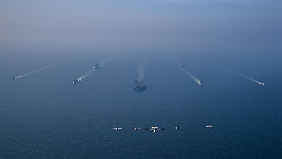 ABD’nin Orta Doğu’ya üç savaş gemisi ve yaklaşık 2 bin 500 asker daha konuşlandıracağı iddia edildi